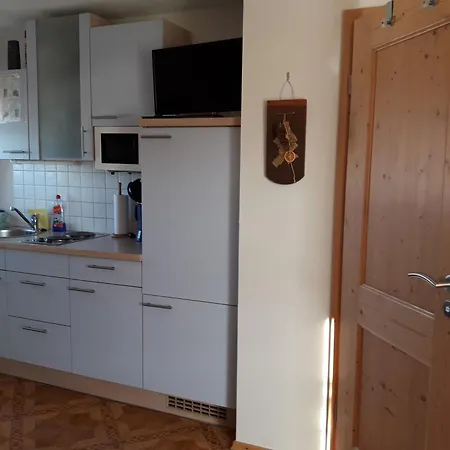 Apartment Gaestehaus Reisacher - Mehrbettzimmer
