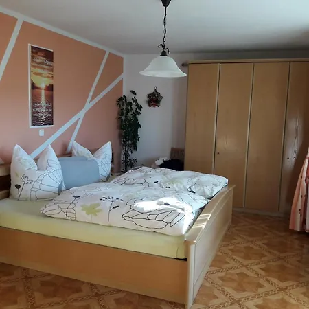 Apartment Gaestehaus Reisacher - Mehrbettzimmer Peiting